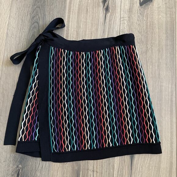 NBD Revolve Benton True Wrap Mini Skirt sz M Color Blush multi Pink and Black - Picture 4 of 12